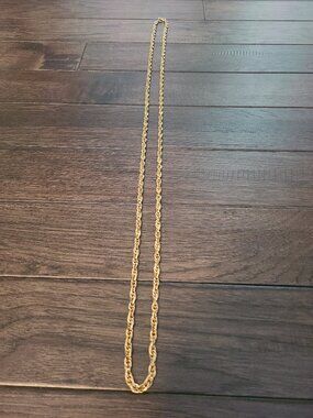 Vintage 1970s  23 inch triple link chain